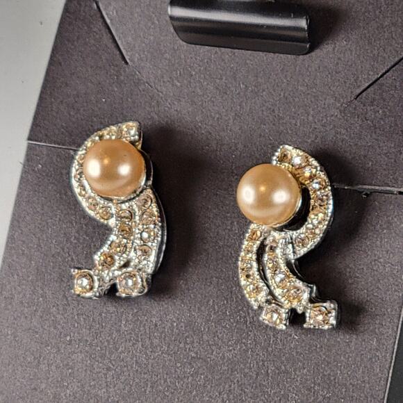 Vintage Japan Rhinestone Cream Pearl Clip-On Earrings Silver Tone Rhinestones - Picture 11 of 13